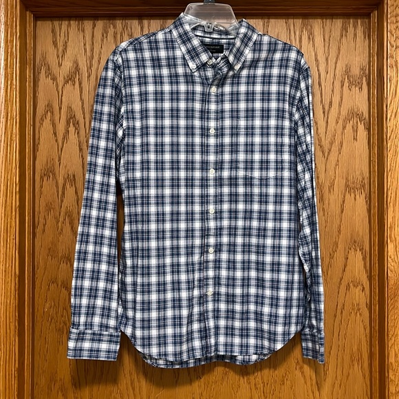 Banana Republic Other - Banana Republic blue plaid untucked shirt L